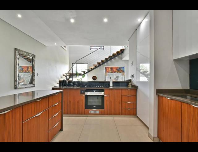 2 BEDROOM APARTMENT FOR SALE IN FOREST TOWN